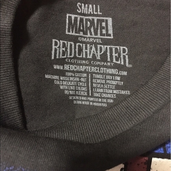 π (Men's Small) Captain America Tee - Picture 5 of 6